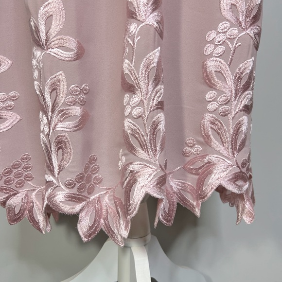 Vintage Bonnell Embroidered Crepe Long Sleeve Dress - Picture 9 of 10